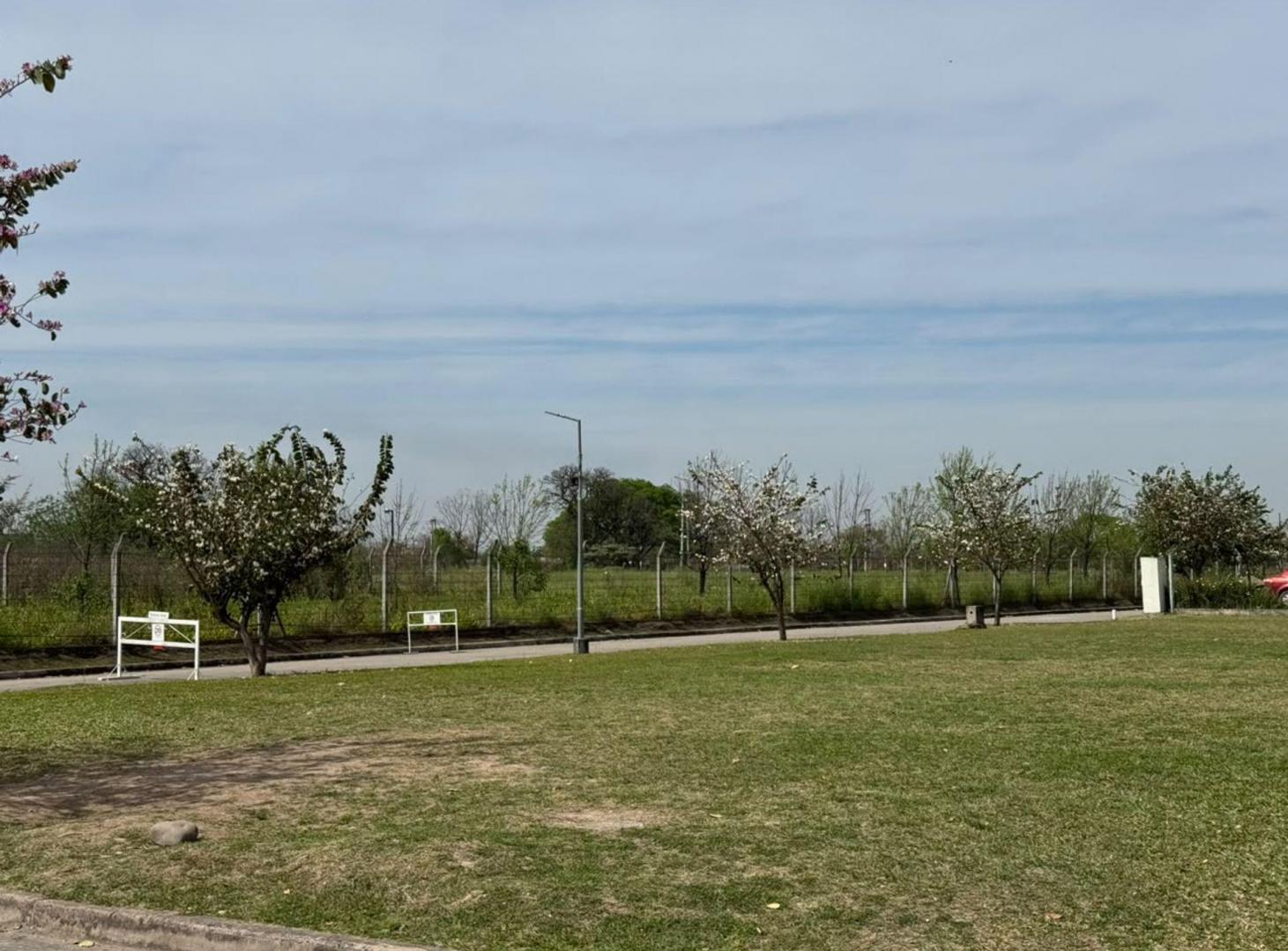 Foto de VENTA LOTE ESQUINA 641 M² EN LAS QUINTAS 1, imagen 5