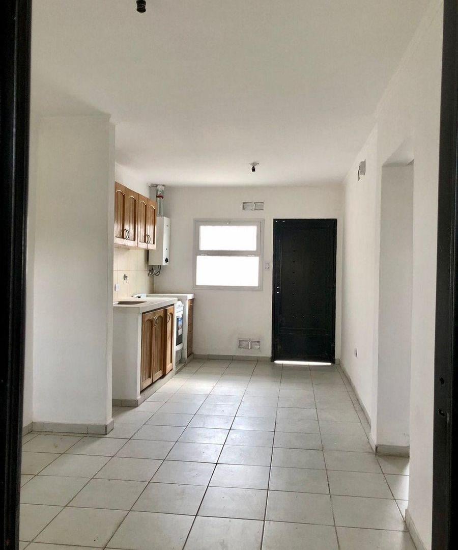 Foto de ALQUILER CASA CON GARAJE, imagen 3