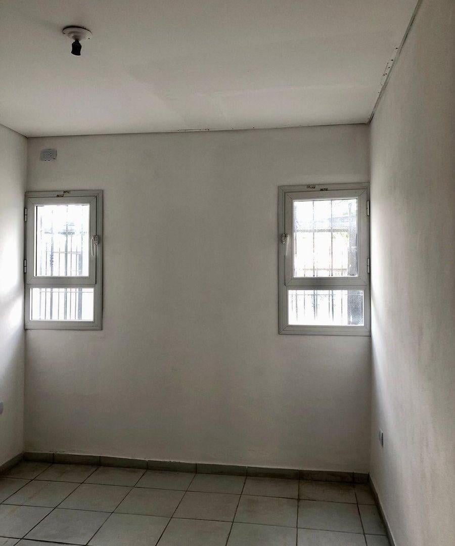 Foto de ALQUILER CASA CON GARAJE, imagen 2