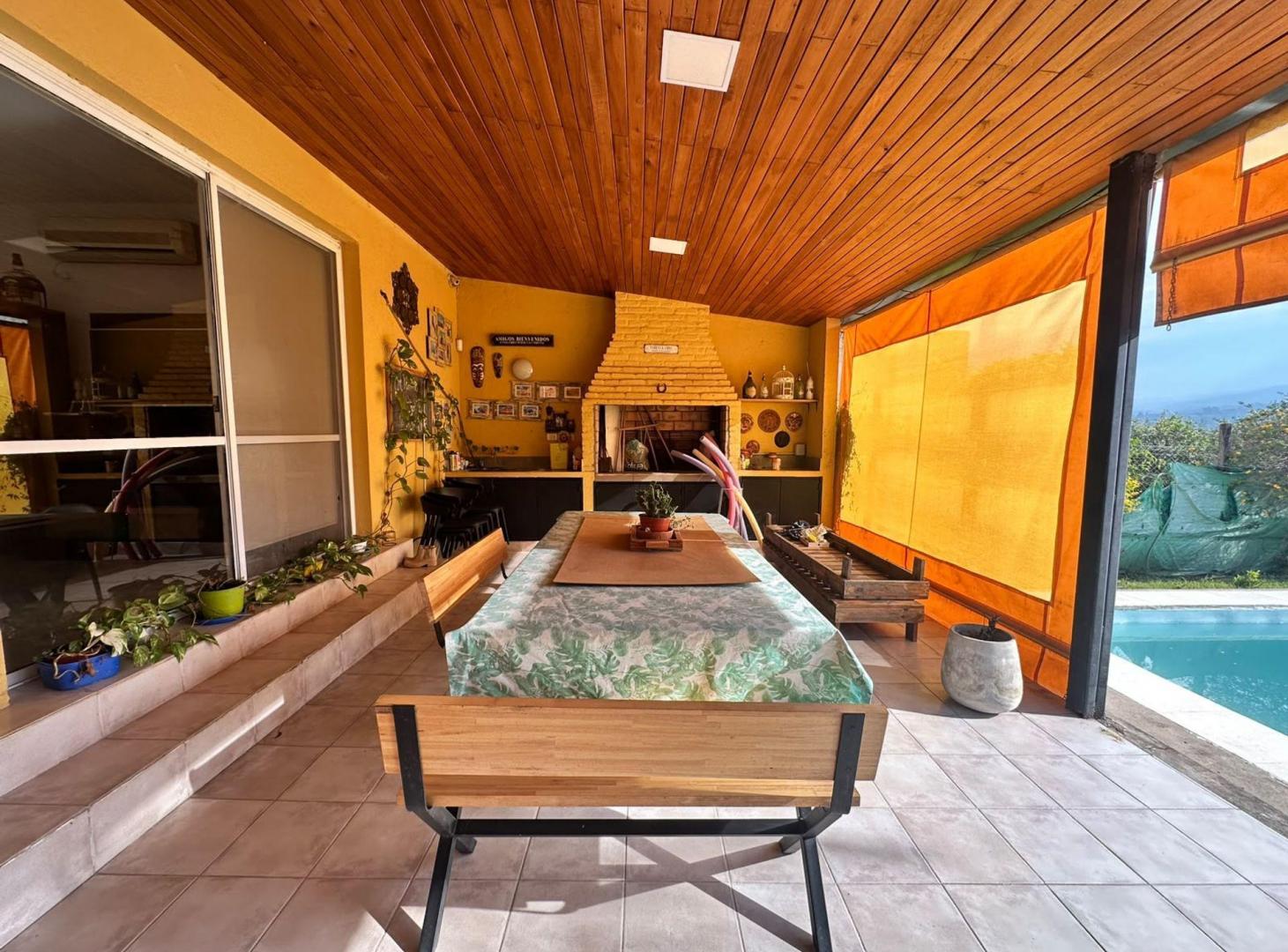 Foto de VENTA CASA COUNTRY LOMALINDA 3 DORMITORIOS C/PILET, imagen 2