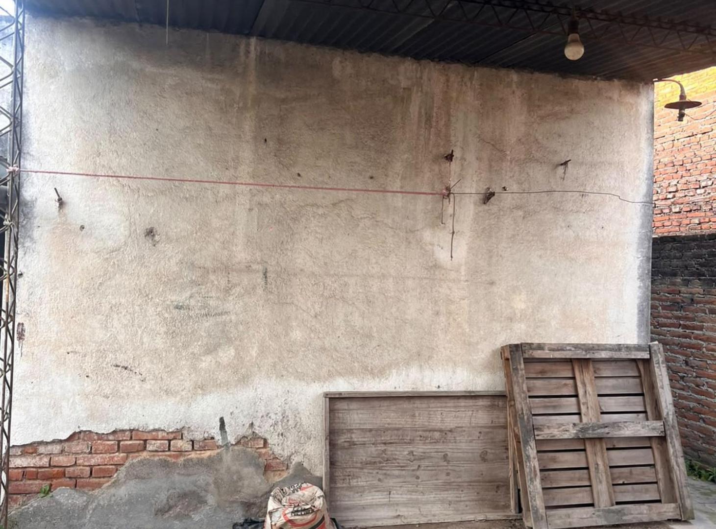 Foto de Venta Casa para remodelar- 2 dor-Acceso Norte., imagen 2