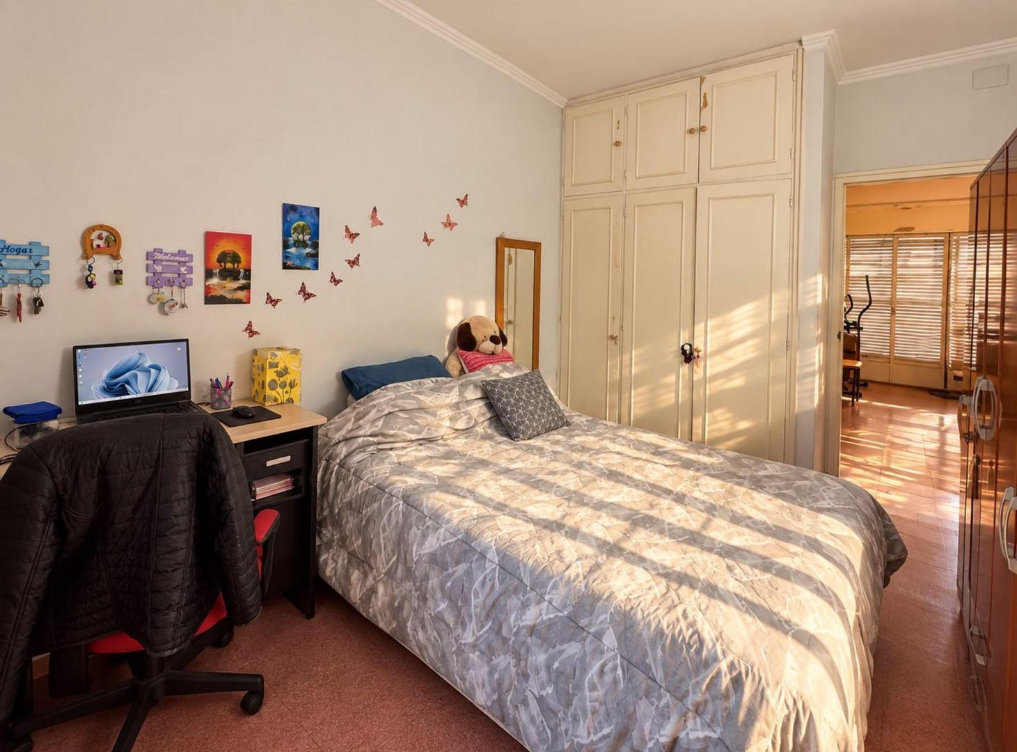 Foto de VENTA CASA PH SOBRE AV AVELLANEDA AL 300, imagen 2