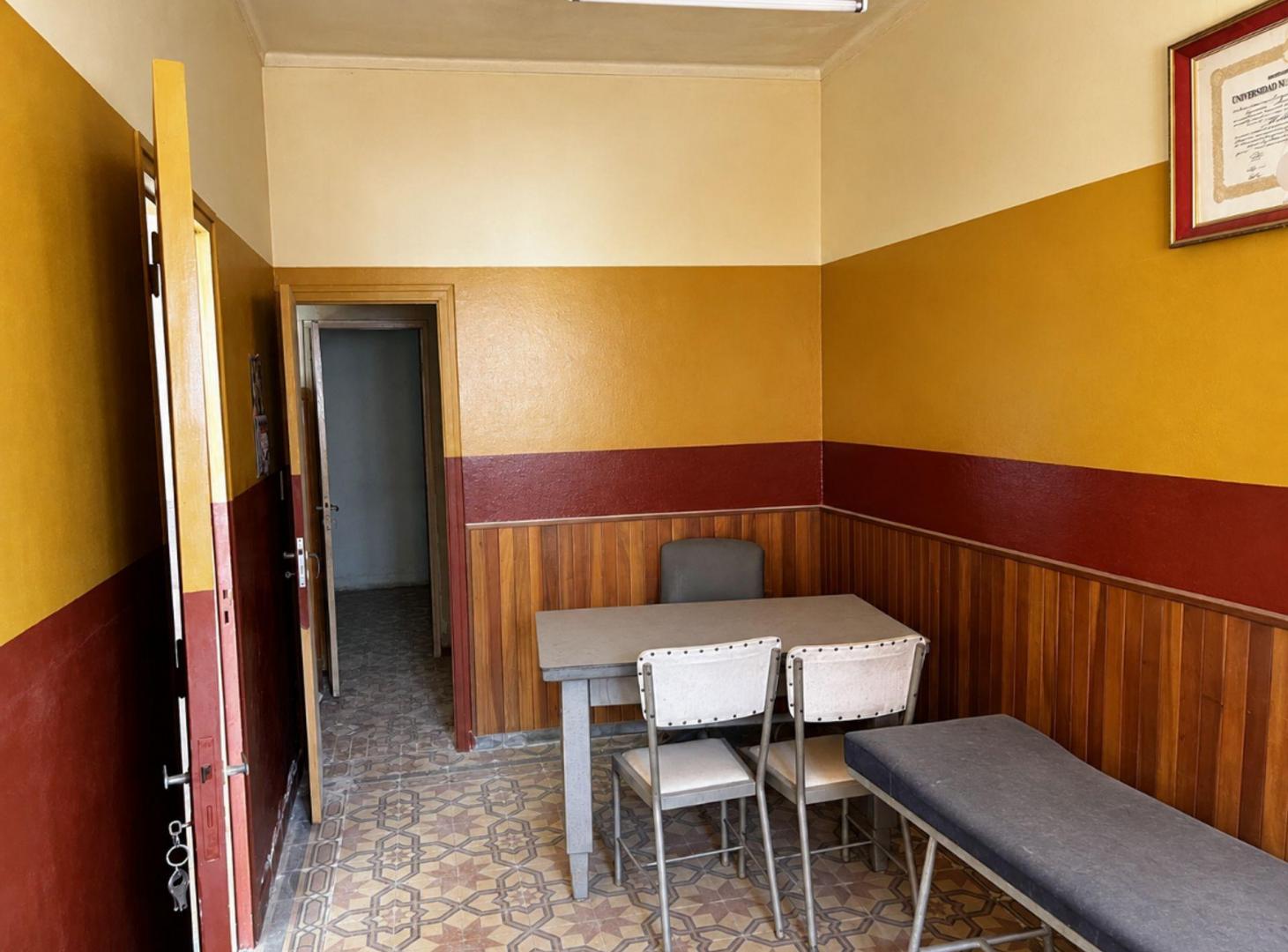 Foto de VENTA TERRENO ZONA ABASTO --262M2, imagen 2