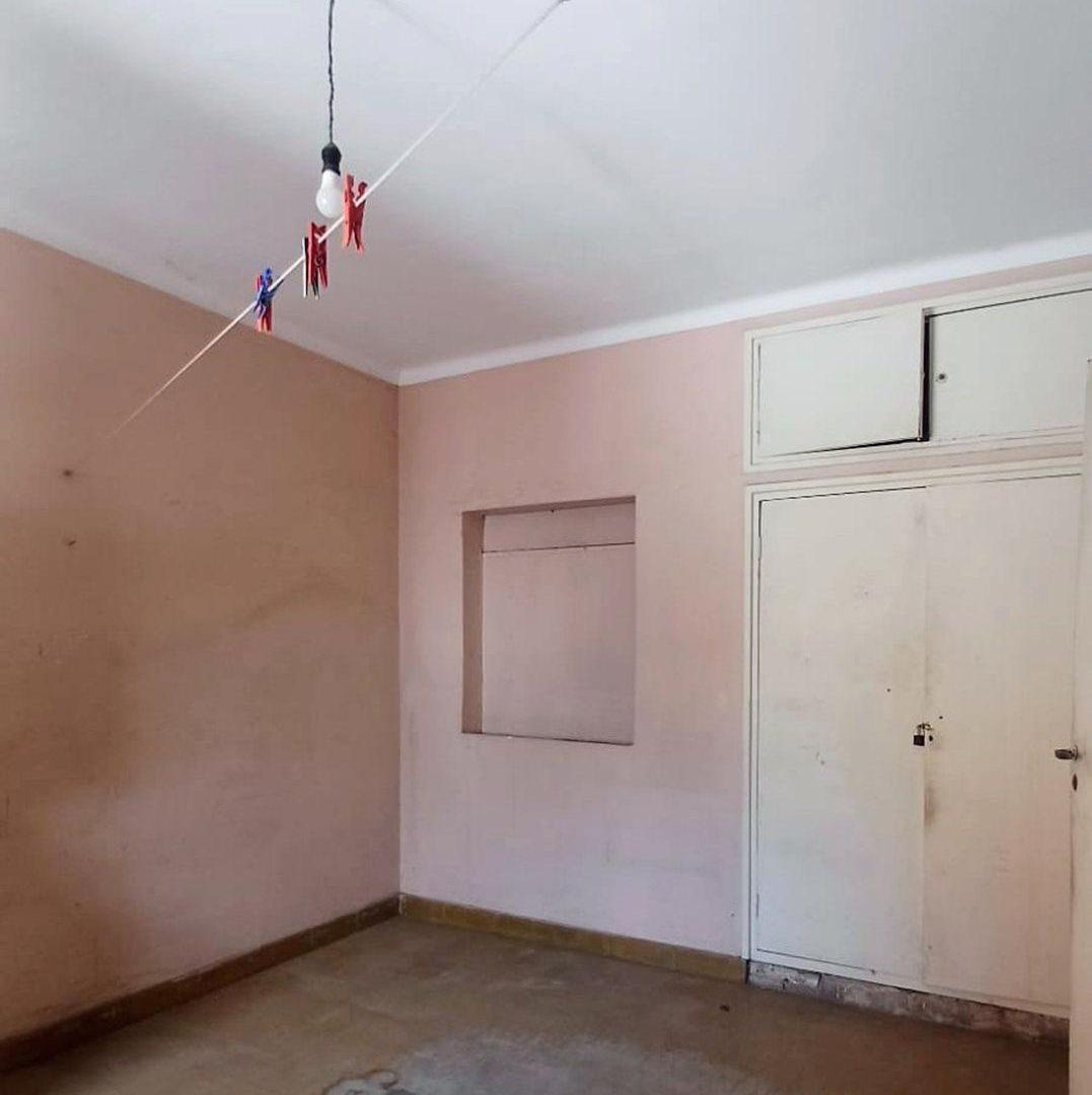 Foto de A RECICLAR CASA CON COCHERA - ZONA PZLETA. MITRE, imagen 3