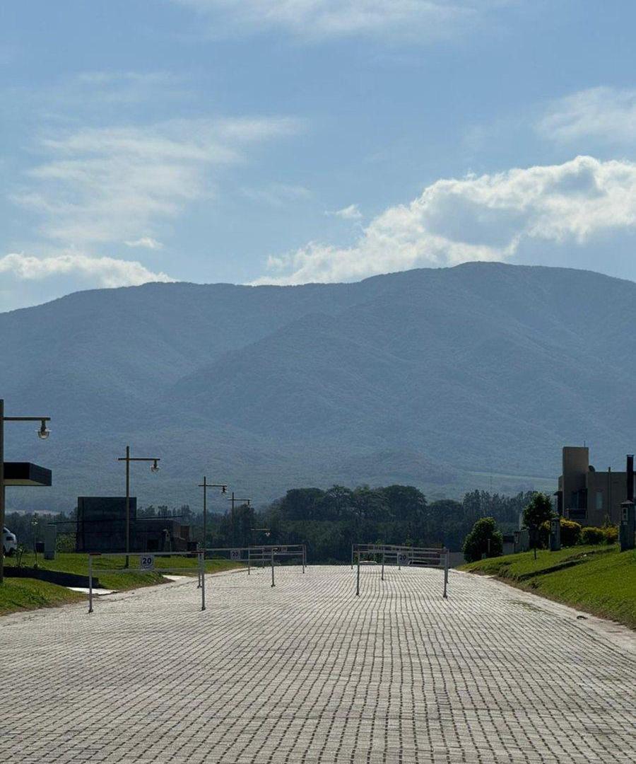 Foto de VENTA TERRENO CENTRAL PRADERAS DEL NOGAL, imagen 1