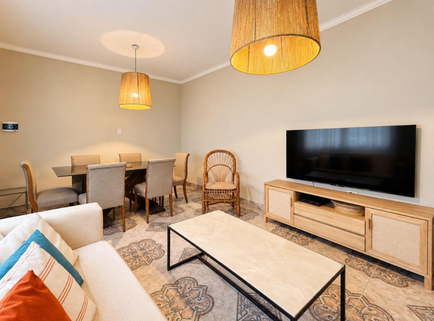 Foto de VENTA CASA 2 DORMITORIOS BARRIO SUR SAN MIGUEL TUC, imagen 4