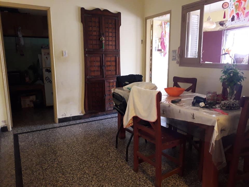 Se vende propiedad + Local. Con gran lote sobre Avenida Lujan