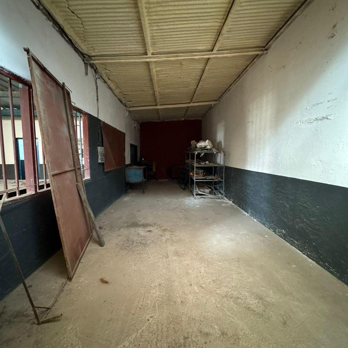 GALPON EN VENTA! 3 de Febrero al 1800, Santo Tomé.-
