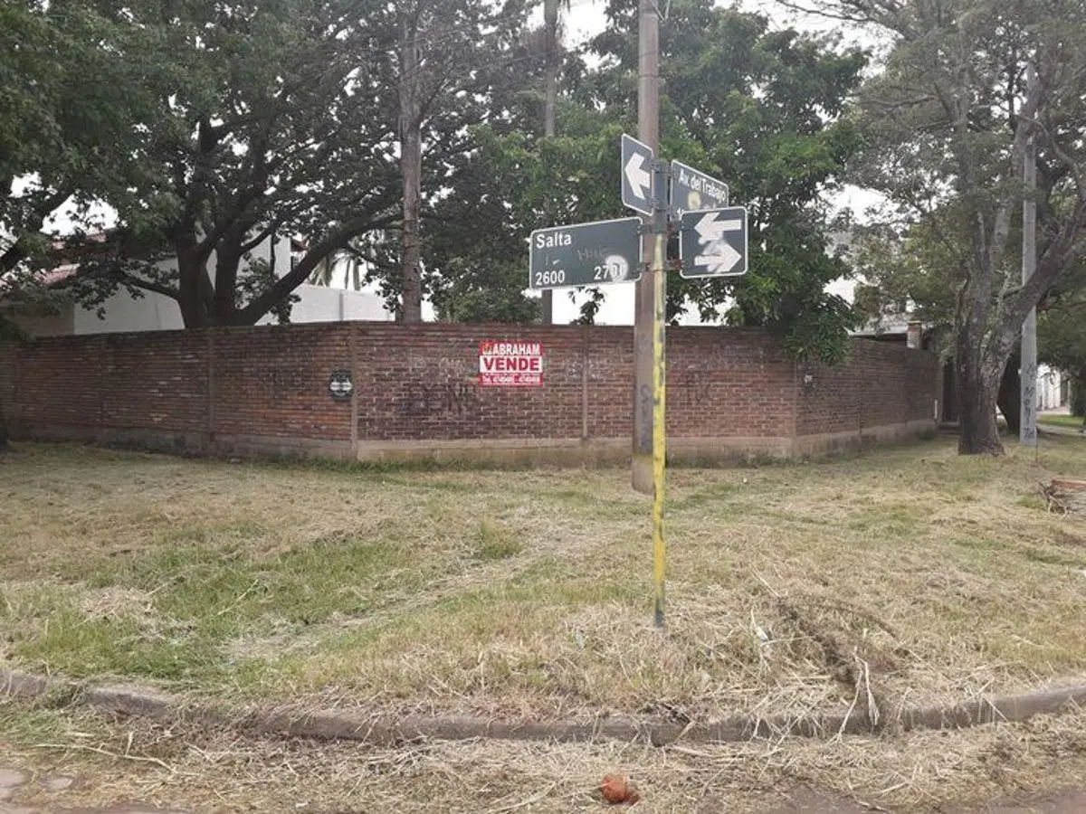 AVENIDA DEL TRABAJO 1562 - SANTO TOME 8