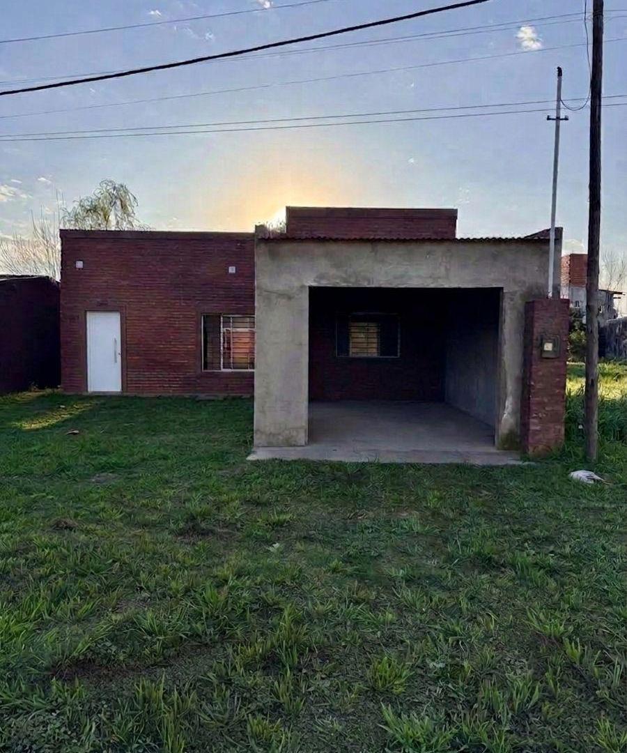 Foto de SE VENDE CASA EN CALLE 27 N°2918 - SAUCE VIEJO, imagen 3