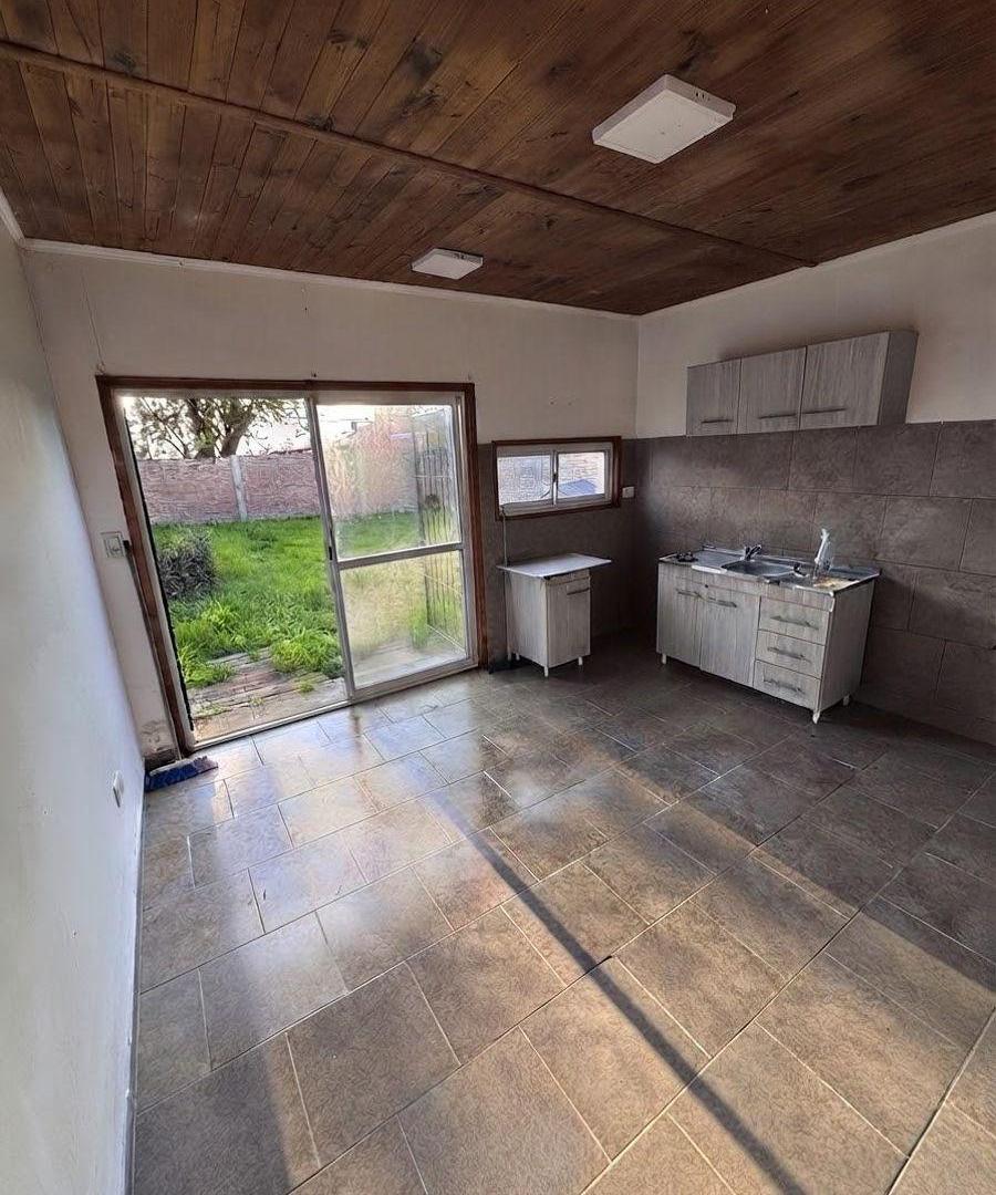 Foto de SE VENDE CASA EN CALLE 27 N°2918 - SAUCE VIEJO, imagen 1