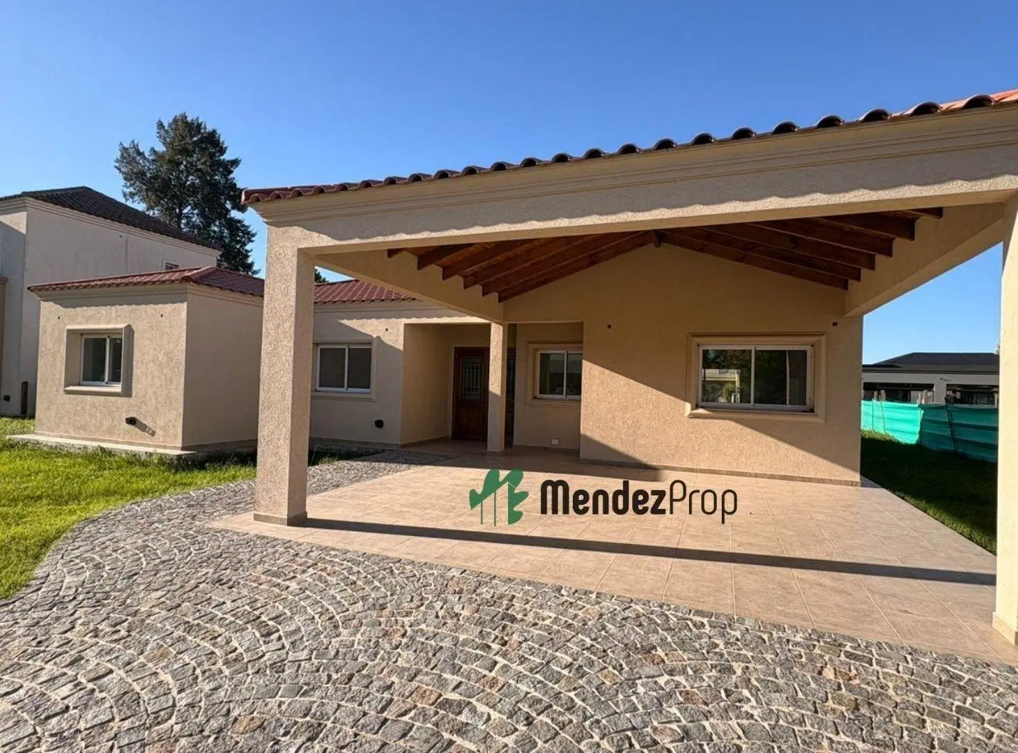 CASA A ESTRENAR EN EL REBENQUE 2