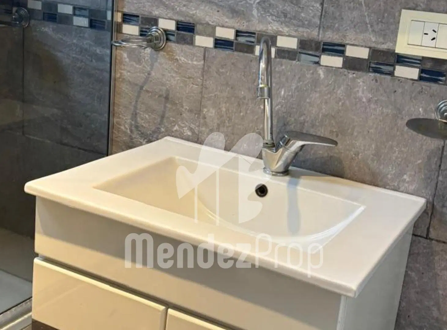 Alquiler de departamento en Casuarinas Premium. Oportunidad 5