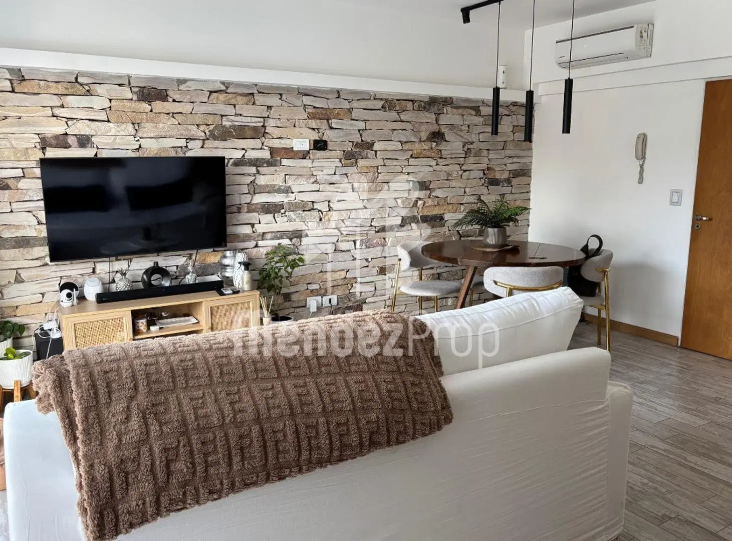 Departamento en venta  de 2 Ambientes  Complejo Main Park 4