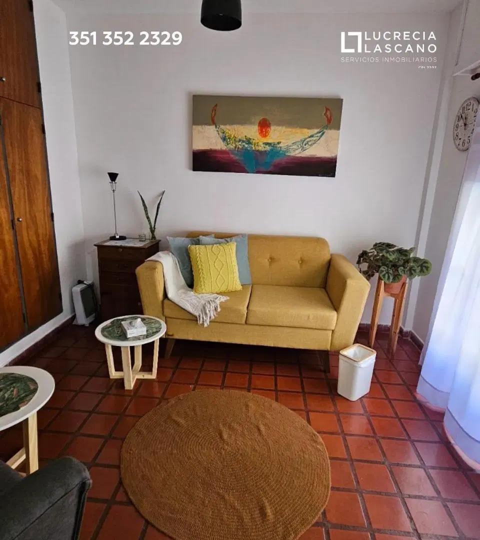 Departamento de un dormitorio con balcon en Av Santa Fe 600 2