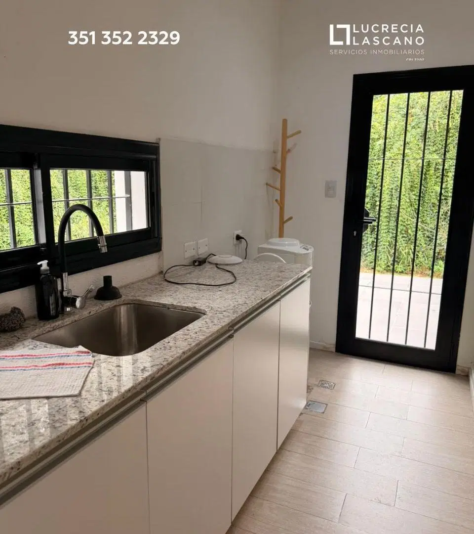 Casa en alquiler en Villa Allende 3