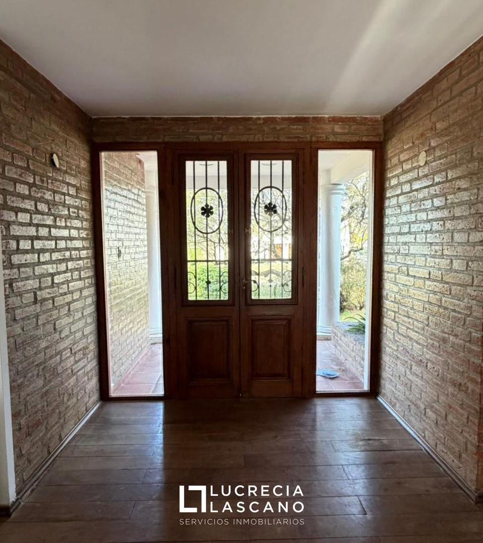 Foto de Casa en alquiler de tres dormitorios en Country Lomas de la Carolina, imagen 3