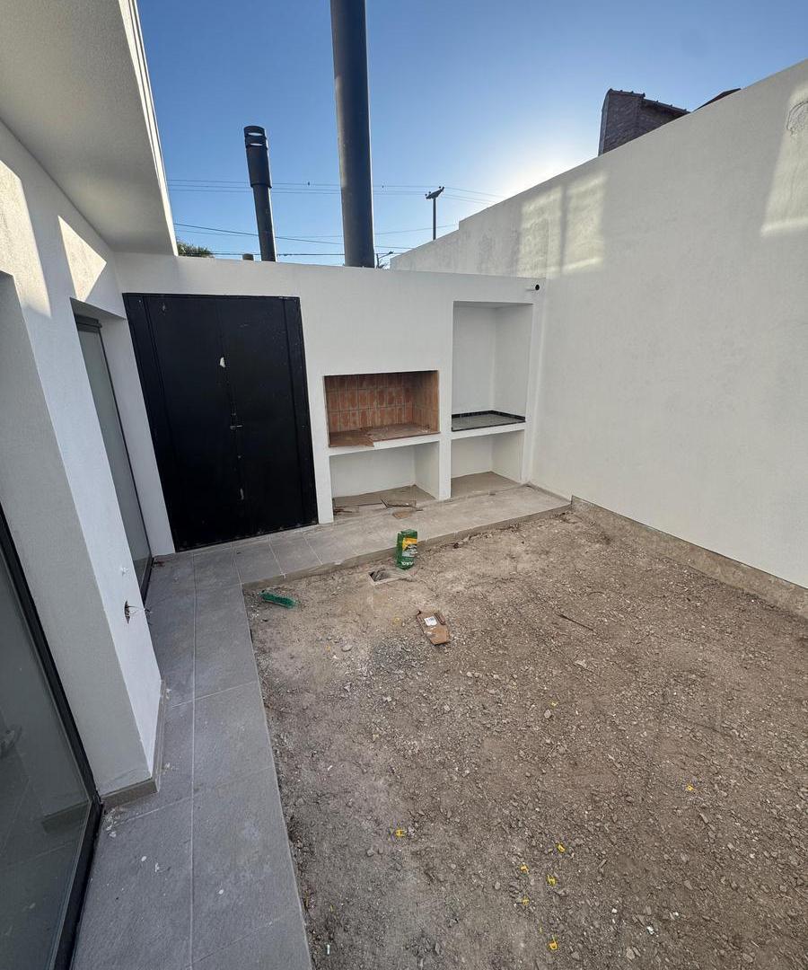 Foto de Venta Duplex en Barrio Urca - 2 dorm, imagen 1