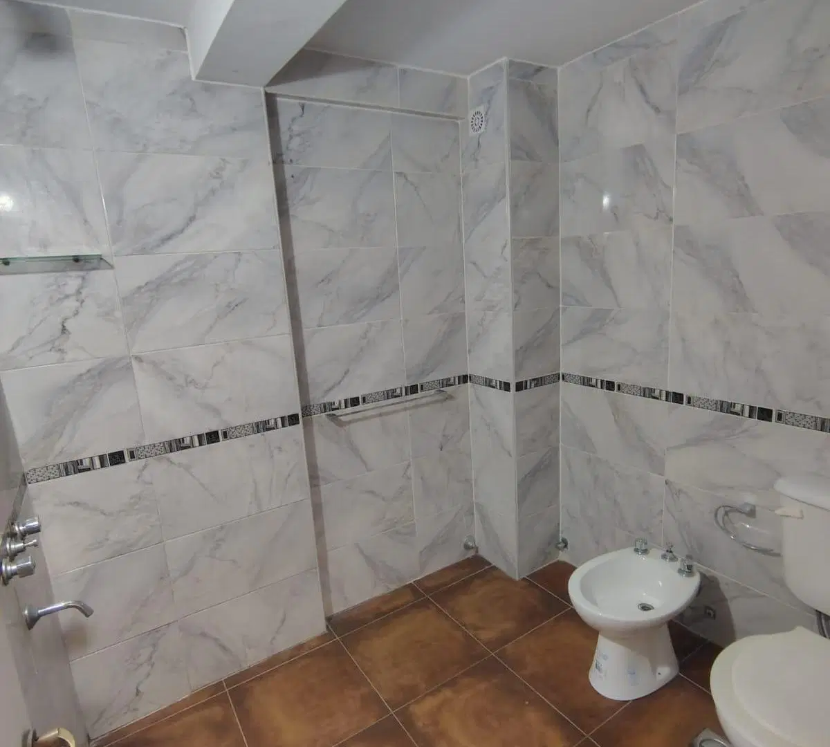 departamento sobre Av. San Martin 4
