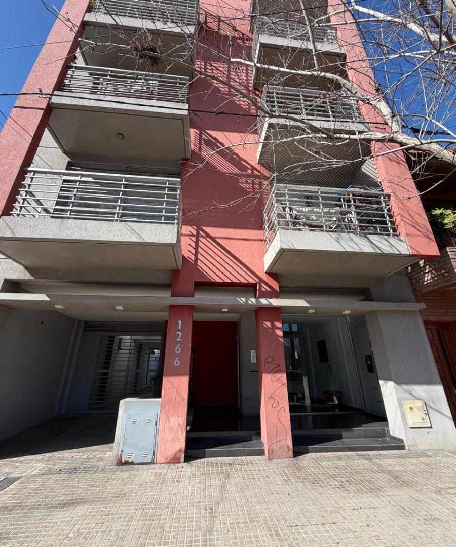 Foto de Departamento de 60 m² construidos con 2 habitaciones en alquiler cerca, imagen 3