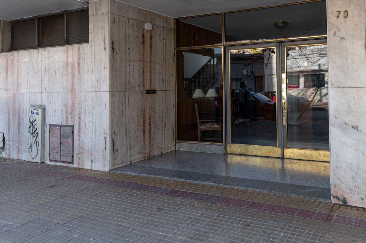 Foto de Departamento de 60 m² con 2 dormitorios en alquiler en 42 esq 9, imagen 1