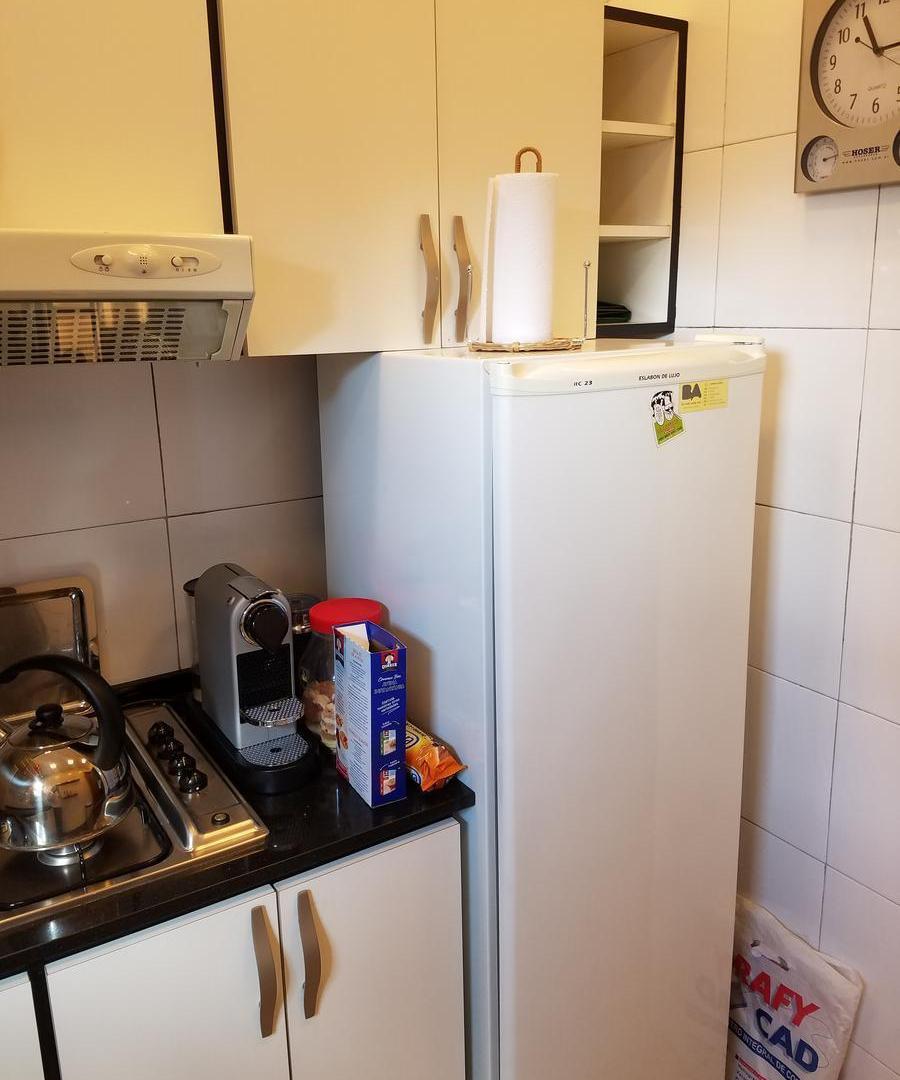 Foto de VENTA - departamento 3 Ambientes - Av Martin Garcia y Defensa, imagen 3