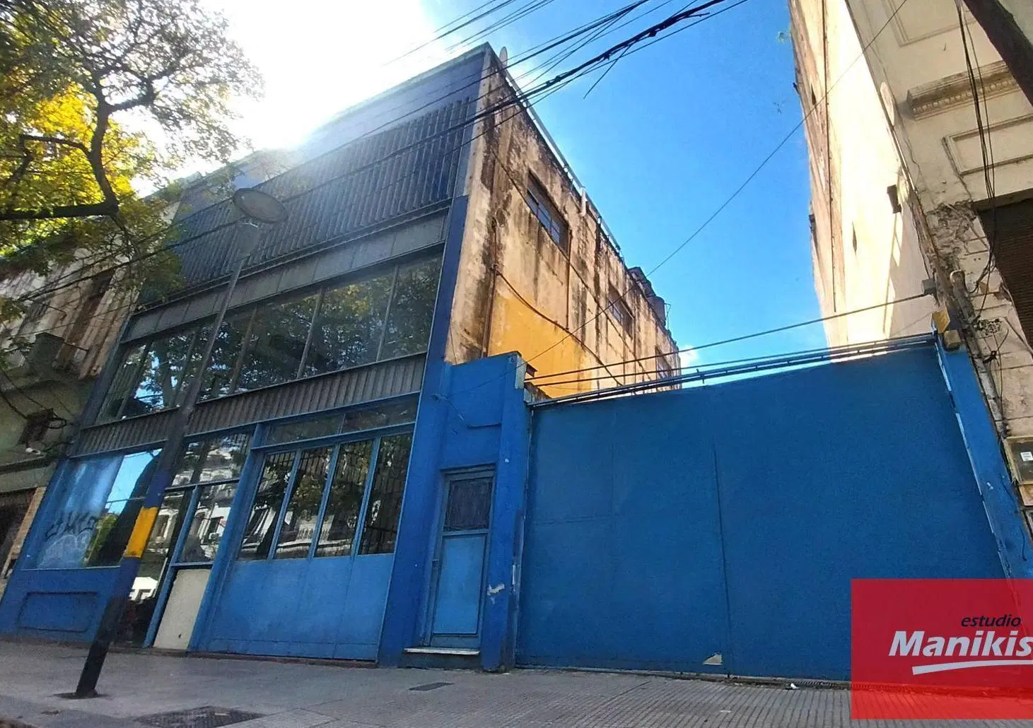 Alquiler déposito con oficina en La Boca 4