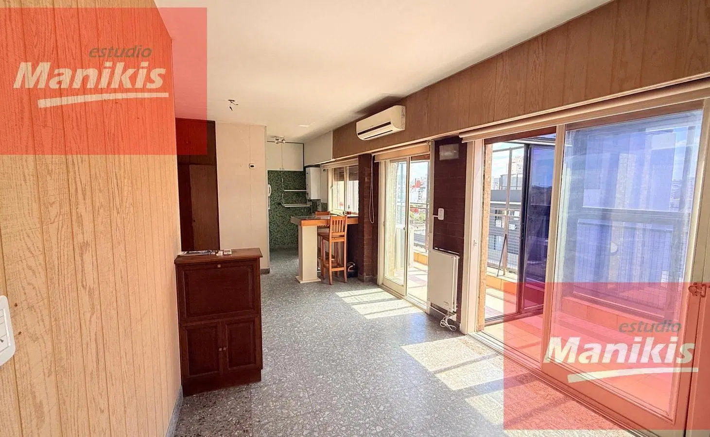 Monoambiente con balcón terraza en Barracas 3