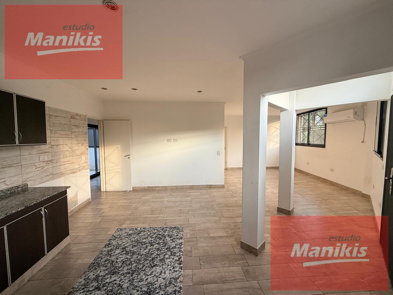 Foto de VENTA - Departamento PB tipo PH con cochera - Barracas, imagen 4