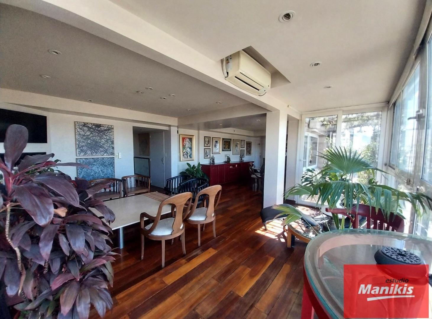 Foto de Semipiso 150 m2 con balcón perimetral aterrazado- esquina Av. Martin, imagen 2
