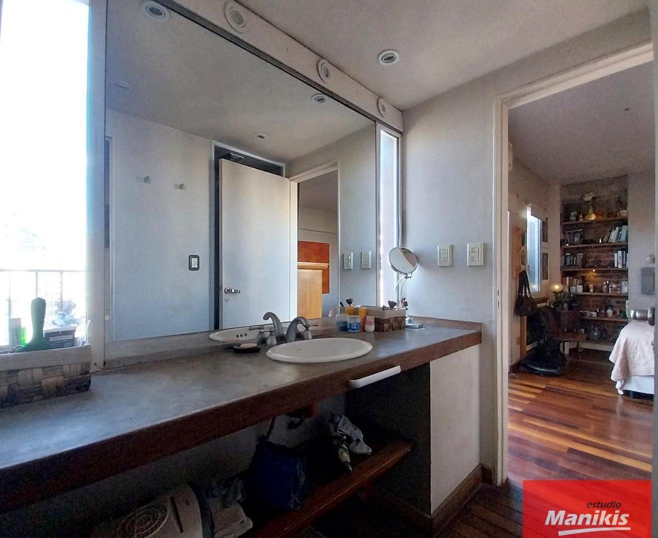 Foto de Semipiso 150 m2 con balcón perimetral aterrazado- esquina Av. Martin, imagen 3
