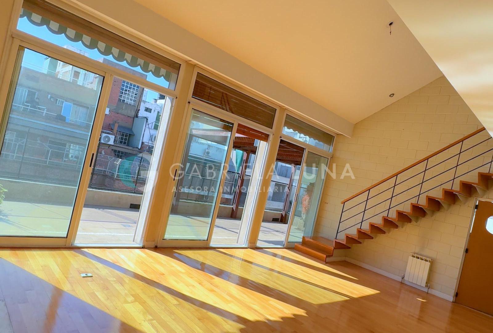 Foto de ALQUILER - DUPLEX 7 AMBIENTES - TERRAZA CON PARRILLA - 4 COCHERAS - NUÑEZ, imagen 2