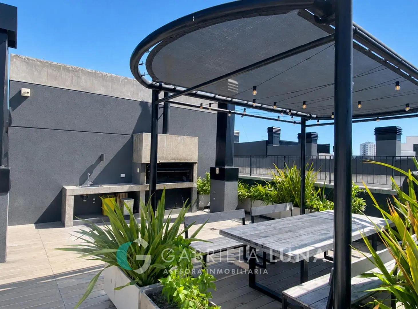 ALQUILER 2 AMBIENTES AL FRENTE, BALCÓN CON PARRILLA y COCHERA - CASA HO - VILLA URQUIZA 3