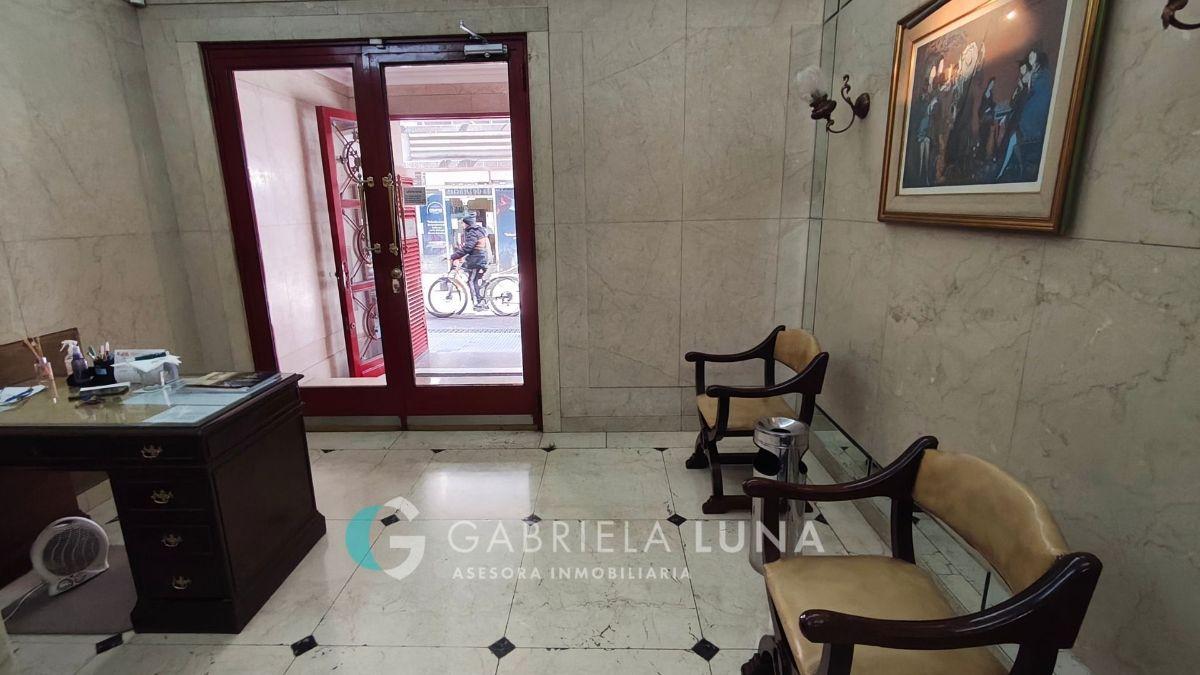 Foto de ALQUILER OFICINA COMPLETAMENTE AMOBLADA, imagen 3