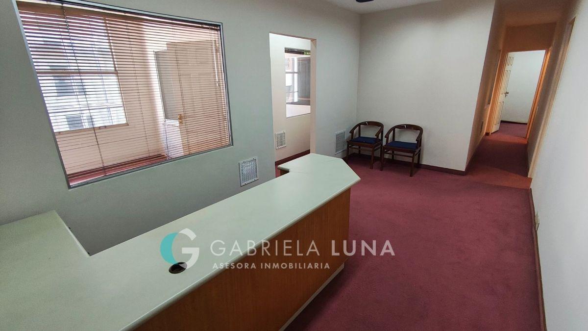Foto de ALQUILER OFICINA COMPLETAMENTE AMOBLADA, imagen 2