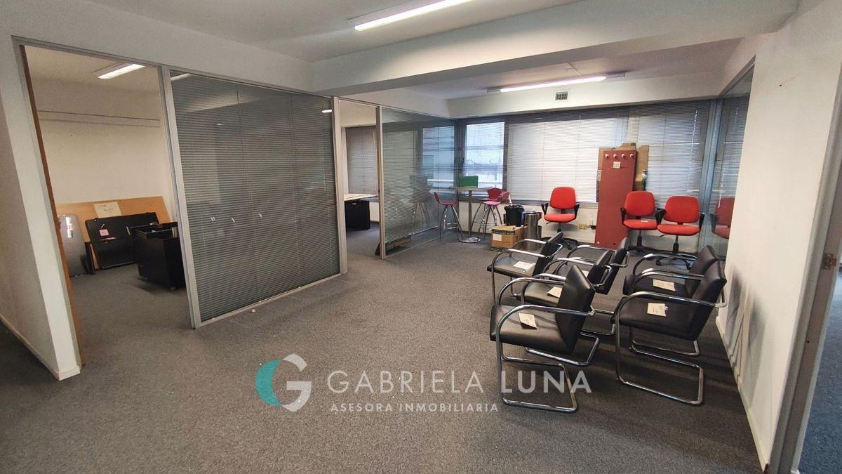 Foto de AQUILER OFICINA 125 M2 - MUY LUMINOSA - ACCESO A TODAS LAS LINEAS SUBTE, imagen 2