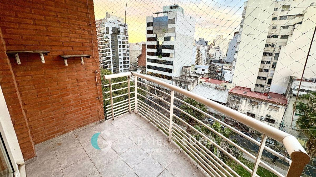 Foto de ALQUILER 3 AMBIENTES CON PALIER PRIVADO - BALCÓN Y COCHERA - SAAVEDRA, imagen 4