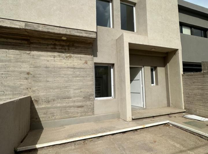 Alquiler duplex 3 dormitorios- Altos del limay- 5