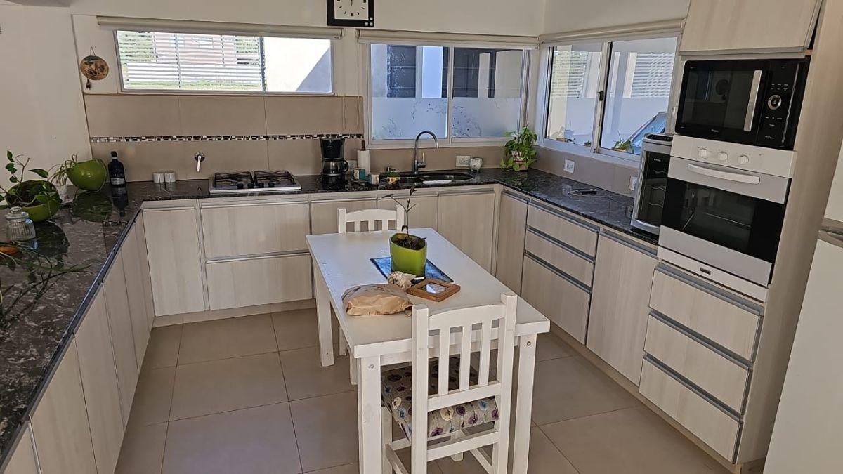 Foto de Alquiler Casa Residencial, imagen 2