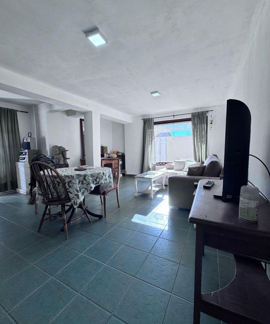 VENTA DUPLEX DOS DORMITORIOS, QUINCHO PARRILLA / LOCAL CON GABINETE