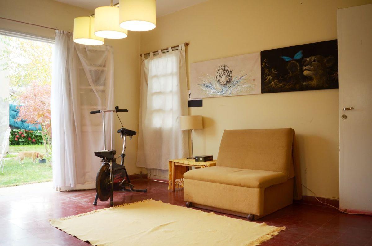 Foto de OPORTUNIDAD CASA + DOS DEPARTAMENTOS, imagen 3