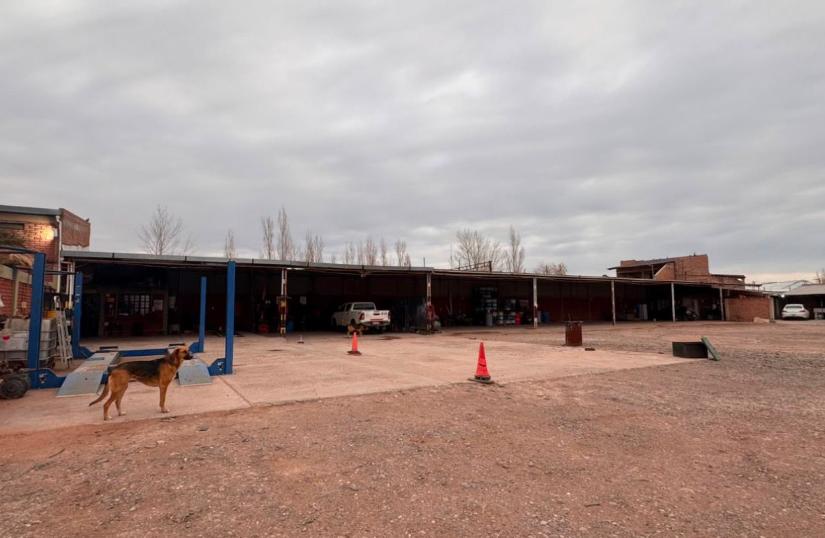 Foto de VENTA DE BASE OPERATIVA EN RINCÓN DE LOS SAUCES, imagen 5
