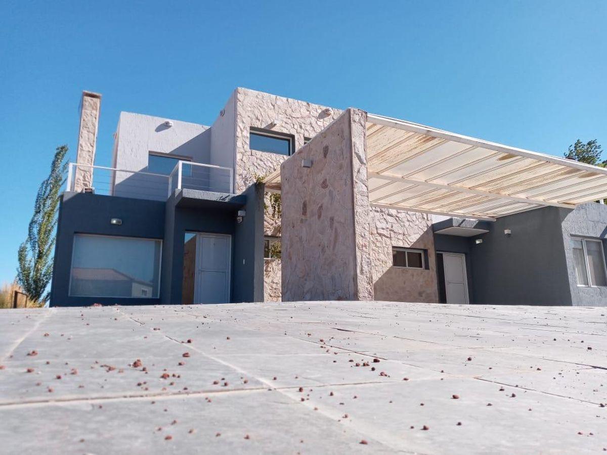 Foto de ALQUILER CASA COMAHUE GOLF CLUB, imagen 1