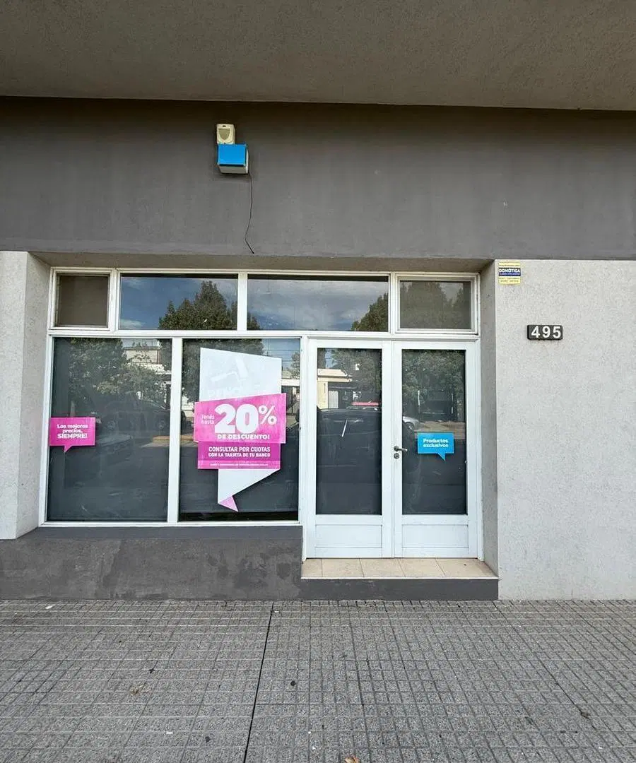 Amplio Local en Alquiler, ubicado en Arroyo Seco! 5