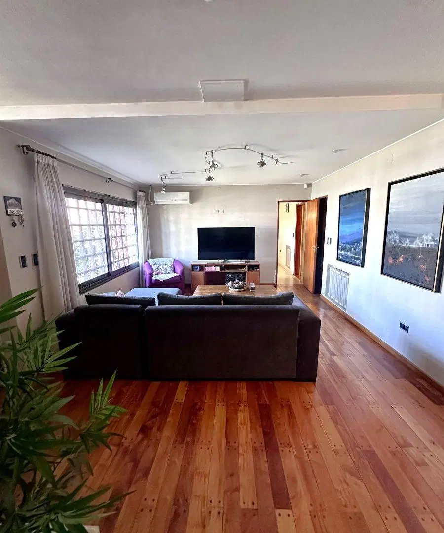 UNA PLANTA - APTA CREDITO - RECIBE MENOR - CASA EN VENTA CERRO DE LAS ROSAS 5