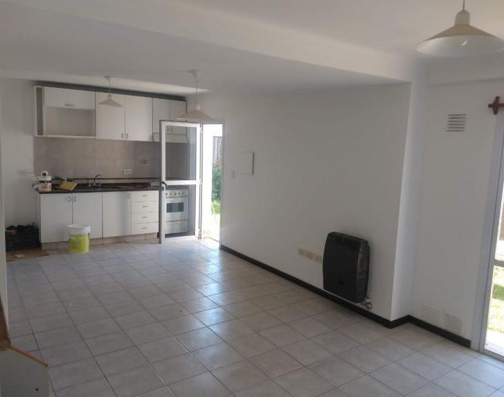 Duplex Barrio Semi Privado Los Ciruelos 5