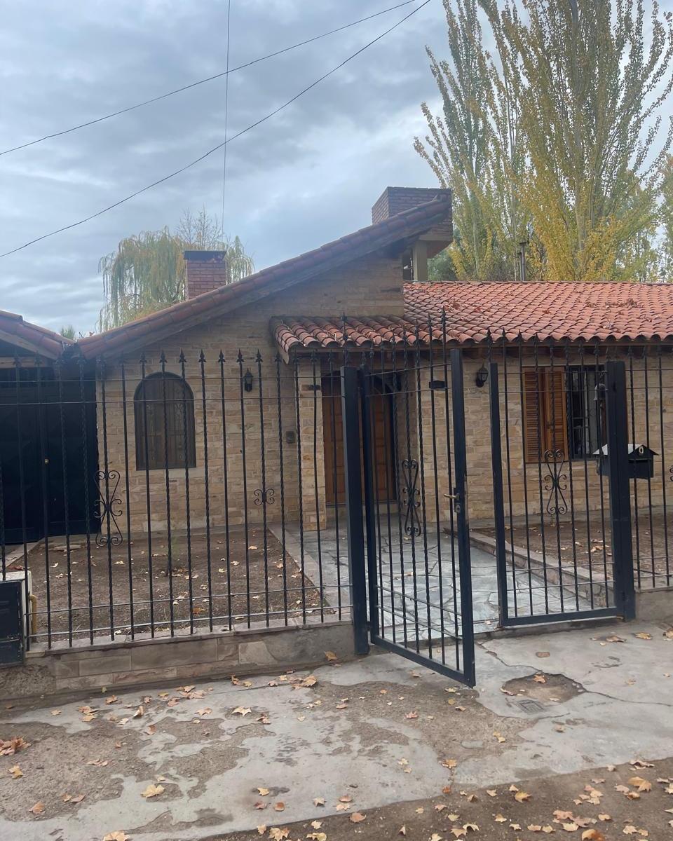 Hermosa Propiedad en Chacras 3