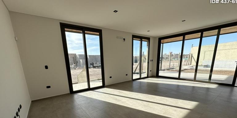 Casa en Barrio Privado Las Retamas 2