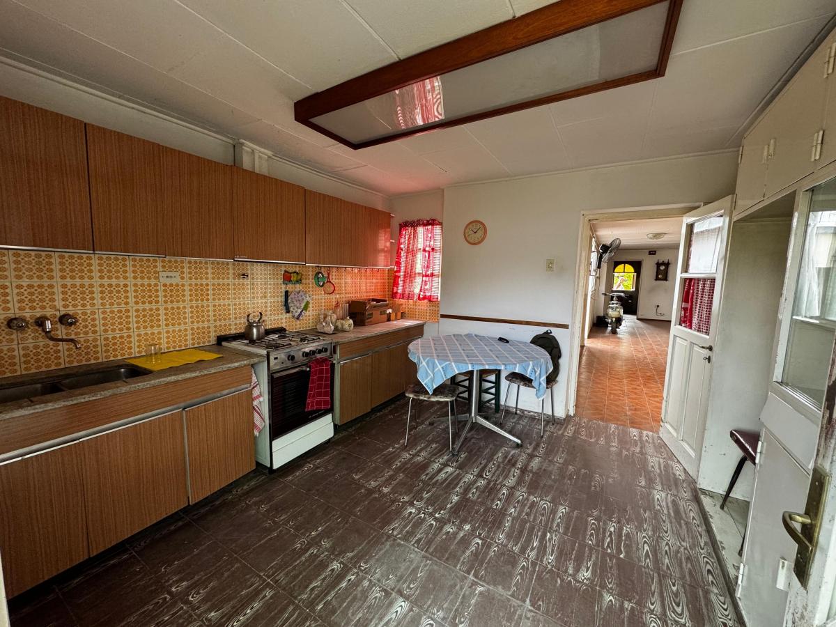 Venta Casa en Sarmiento 1500 Las Heras 5