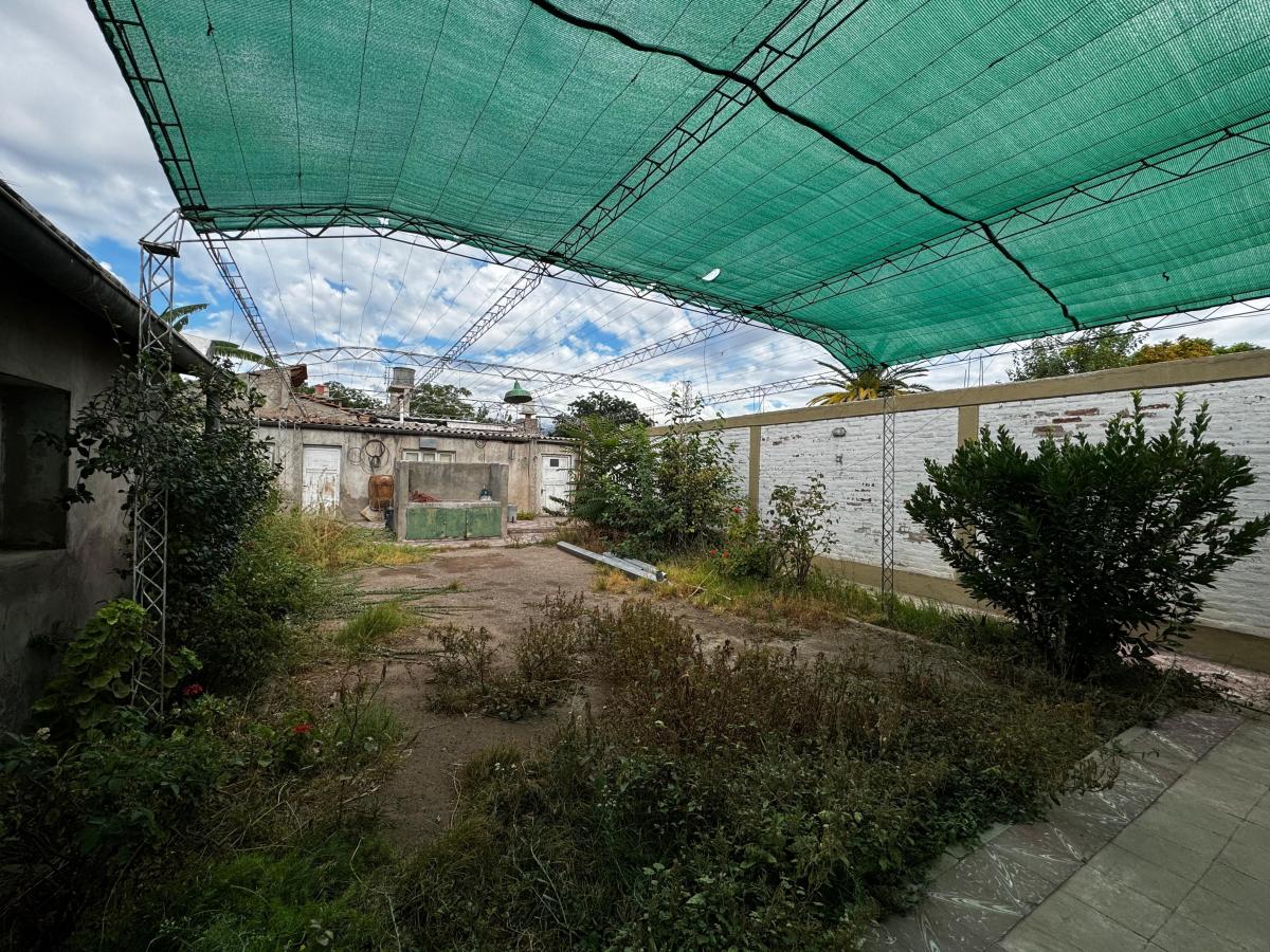 Venta Casa en Sarmiento 1500 Las Heras 4